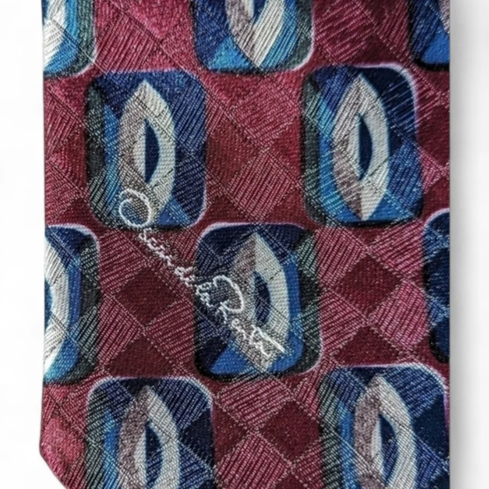 Oscar de la Renta Vintage Geometric Pattern Print Necktie in Retro Red and Blue